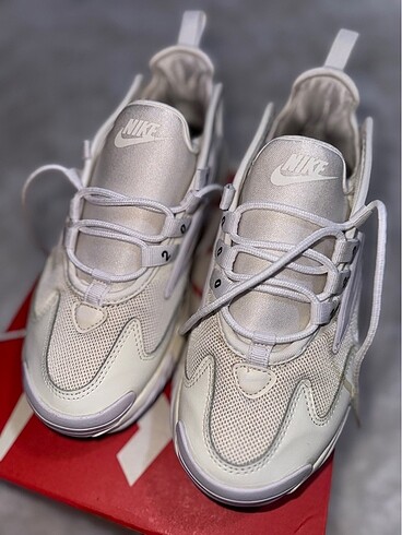 36 Beden beyaz Renk Nike Zoom 2K | Ultra Cool & Retro Vibe Spor Ayakkabı