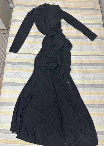 SİYAH TAŞLI UZUN KOLLU ELBİSE CENGİZ AKTÜRK - Görsel 2