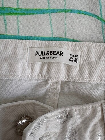 42 Beden beyaz Renk pull&bear simli beyaz kot pantolon