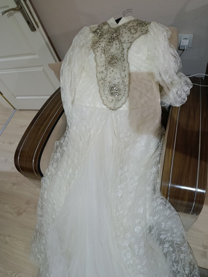 Vintage Yüksek Yakalı Prenses Gelinlik - Görsel 5