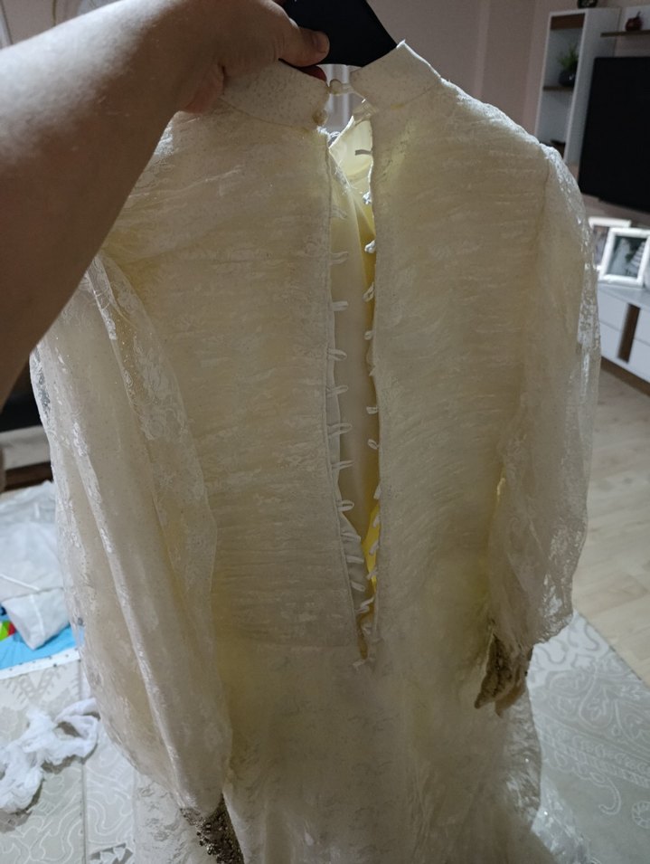 Vintage Yüksek Yakalı Prenses Gelinlik - Görsel 4