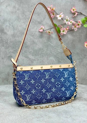 Louis Vuitton Louis Vuitton