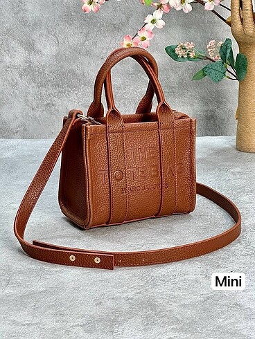  Beden Marc Jacobs - The Tote Mini