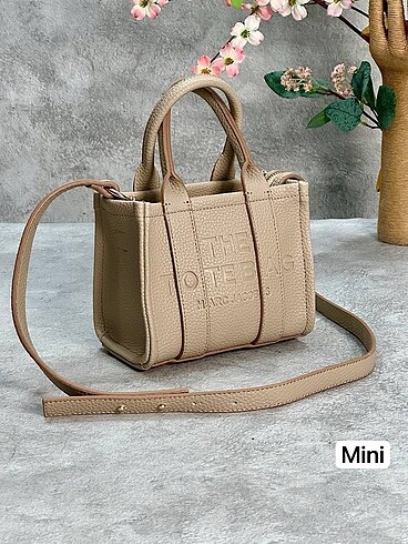 Marc Jacobs - The Tote Mini