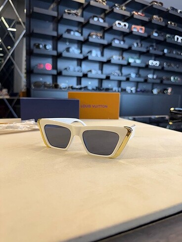 Beden Louis Vuitton Sunglasses