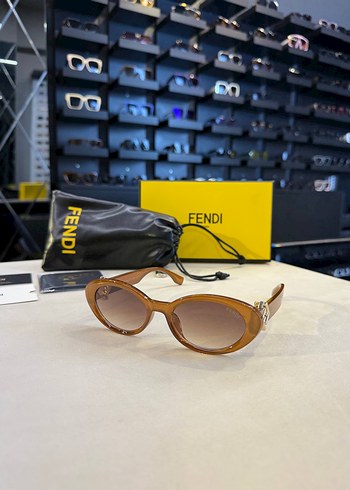 Fendi Sunglasses - Görsel 5