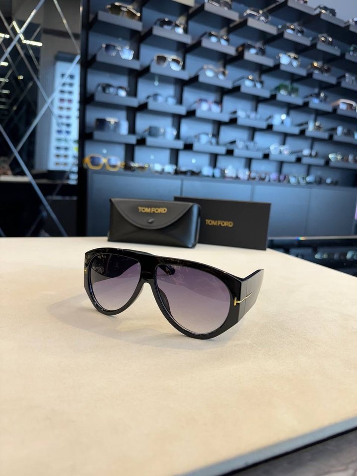 Tom Ford Sunglasses - Görsel 3