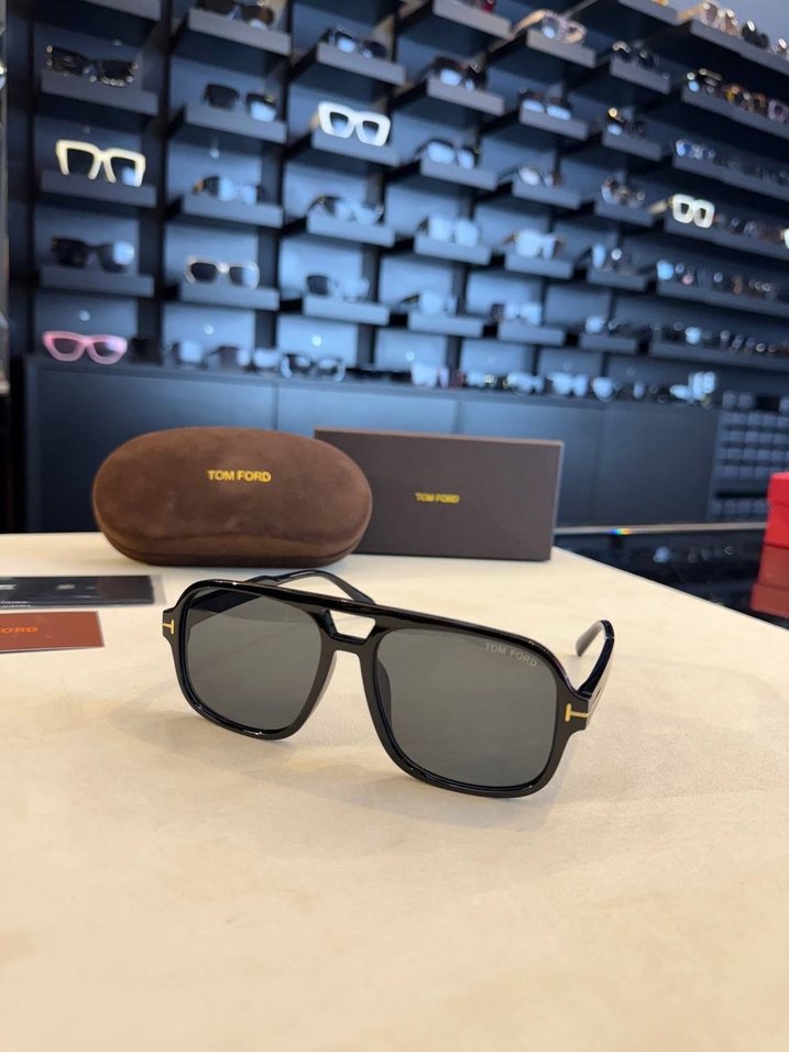 Tom Ford Sunglasses - Görsel 2