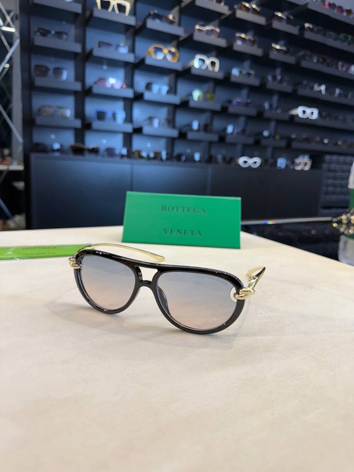 Bottega Veneta Sunglasses - Görsel 2