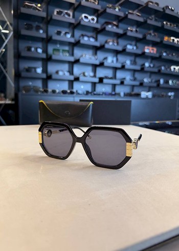 Beden Tory Burch Sunglasses