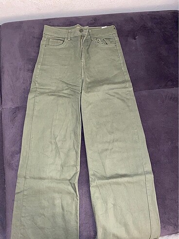 Yeşil fulla pantolon
