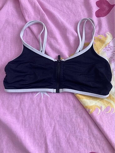 Bikini üstü
