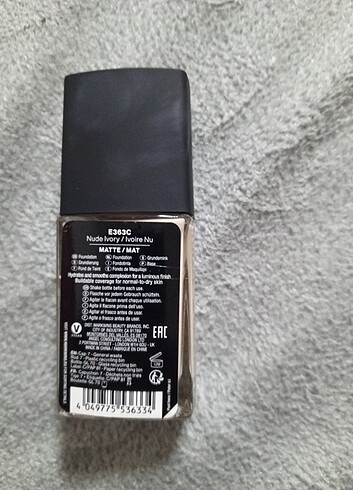 Wet n wild Su bazlı fondöten
