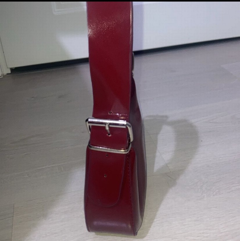 Burgundy Parlak Deri Kadın Omuz Çantası - Görsel 3