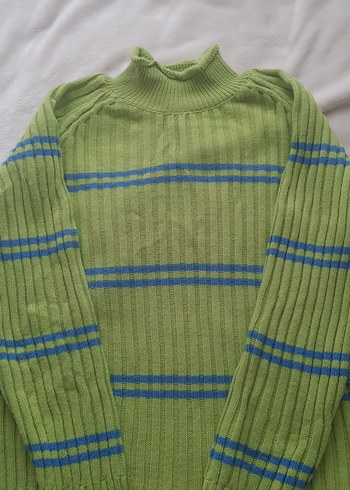 Yeşil Boğazlı Triko Kazak - Görsel 3