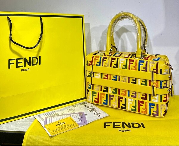 Fendi Kol Çantası