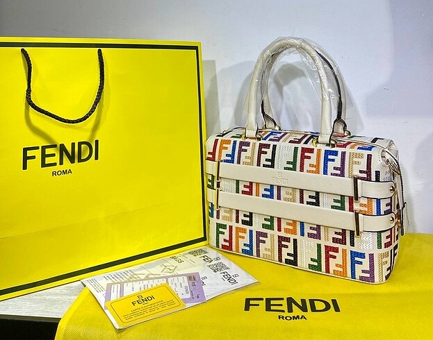 Fendi Kol Çantası - Görsel 6