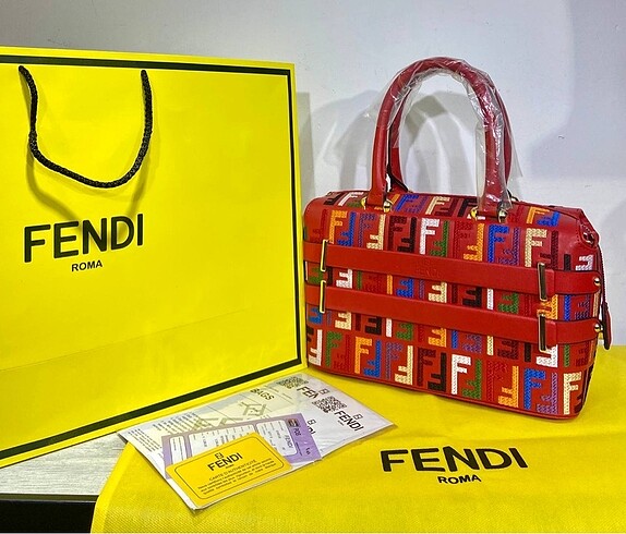 Fendi Kol Çantası - Görsel 5