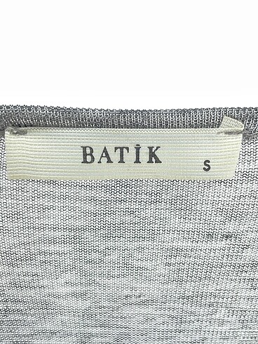 s Beden çeşitli Renk Batik Bluz %70 İndirimli.
