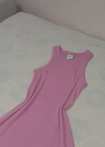 Pembe Kolsuz Yüksek Yakalı Midi Triko Elbise