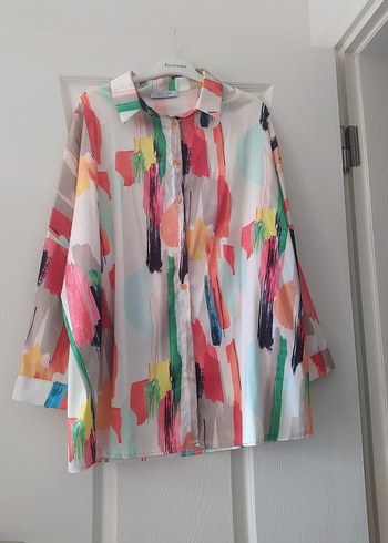 Renkli Batik Desenli saten gömlek