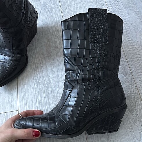 38 Beden Elle Kovboy Çizme