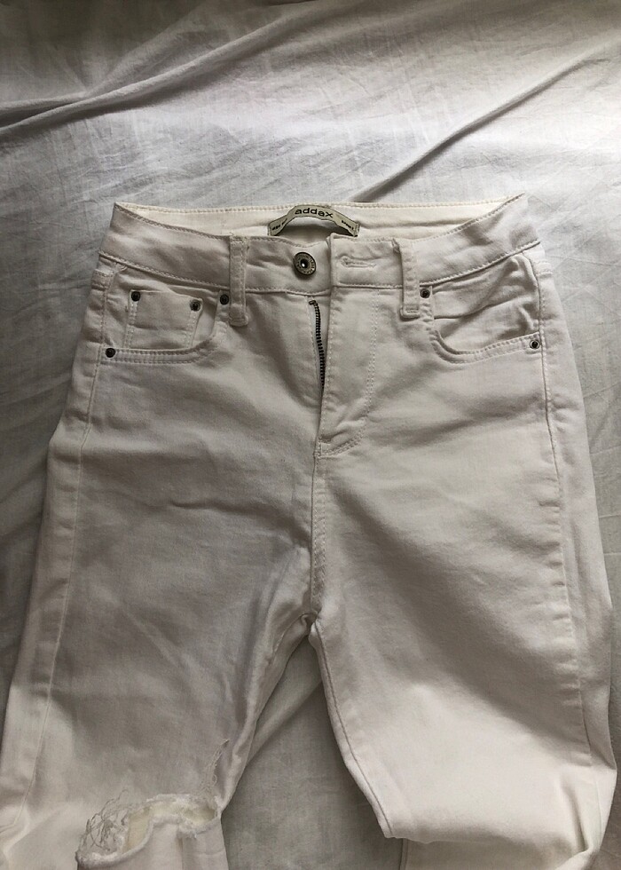 beyaz dar pantolon - Görsel 2