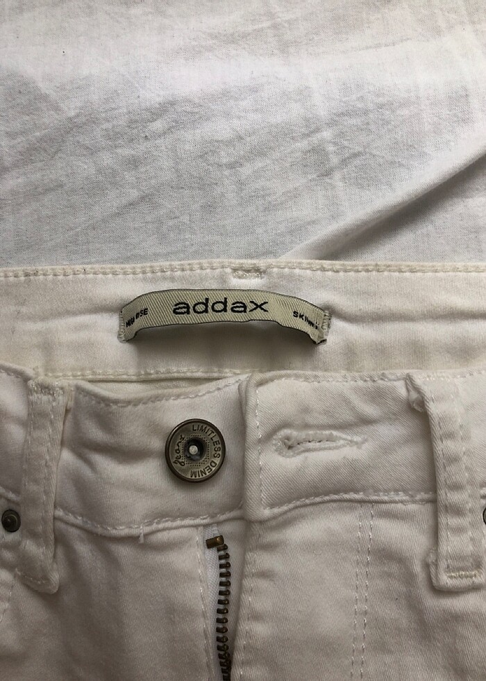 beyaz dar pantolon - Görsel 3