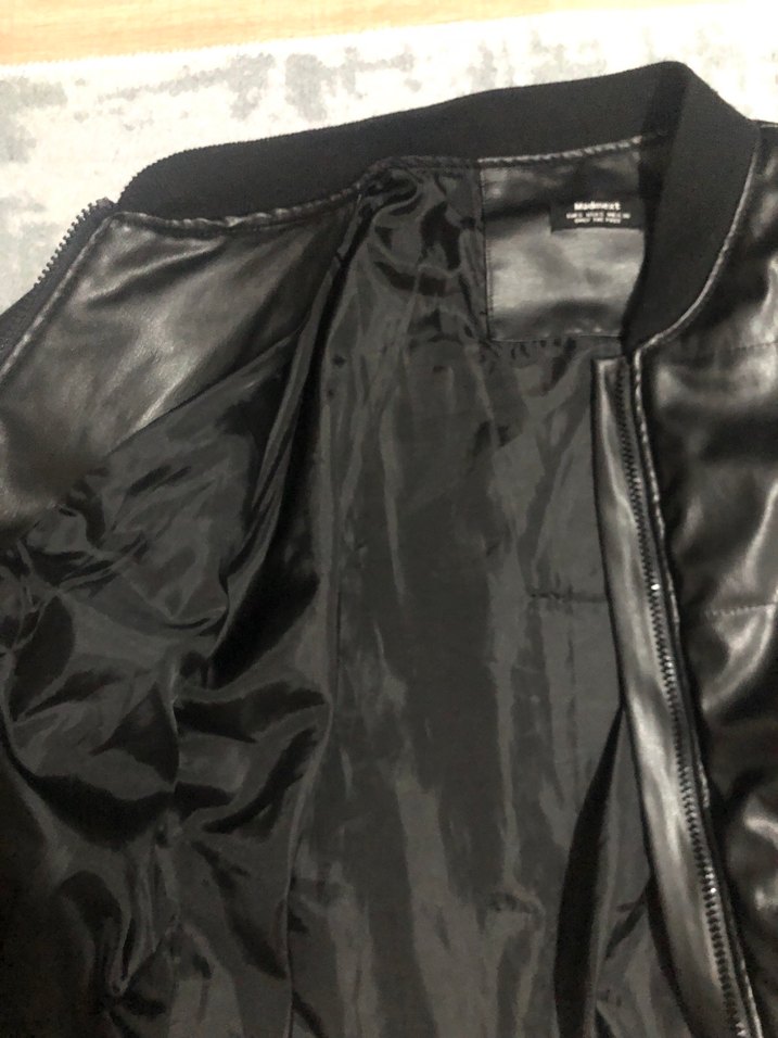 Siyah Düğmeli Kadın Deri Ceket - Görsel 4