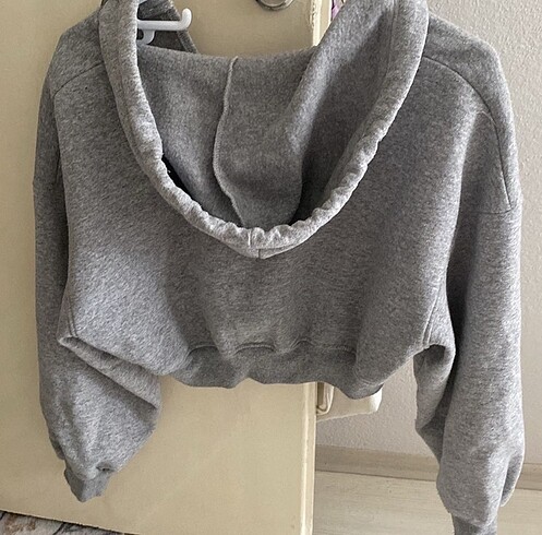 Crop sweat