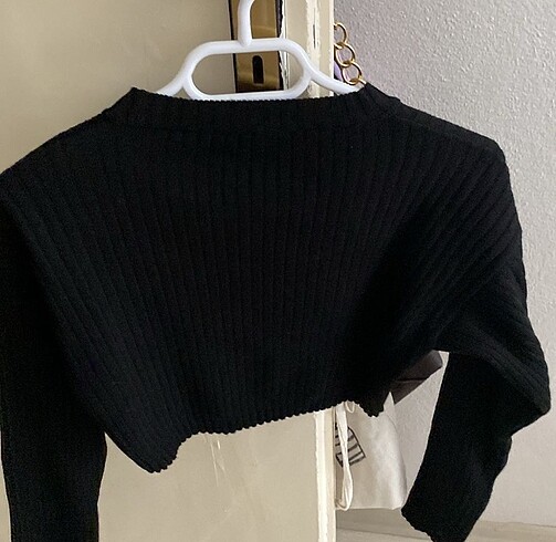 Trendyol & Milla Milla crop kazak