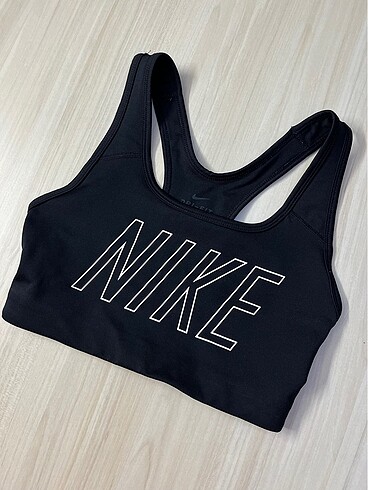 NİKE SPOR SÜTYENİ