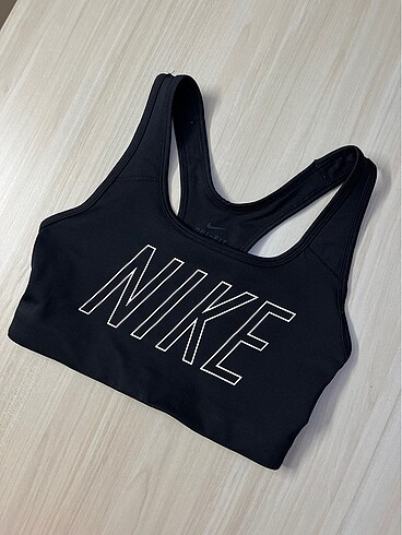 Nike NİKE SPOR SÜTYENİ