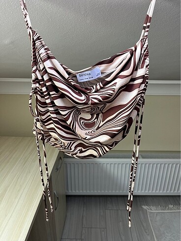 m Beden BERSHKA BÜSTİYER
