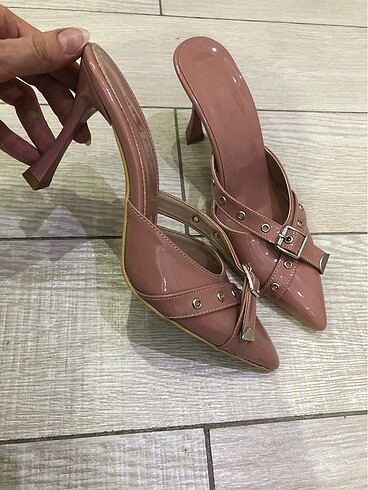 37 Beden Rugan Stiletto