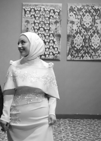 40 Beden beyaz Renk Uzun Kollu, Düz Kesim Beyaz Tesettürlü nişanlık