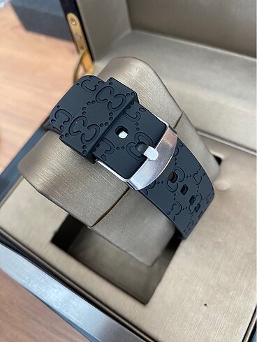 Gucci Gucci saat