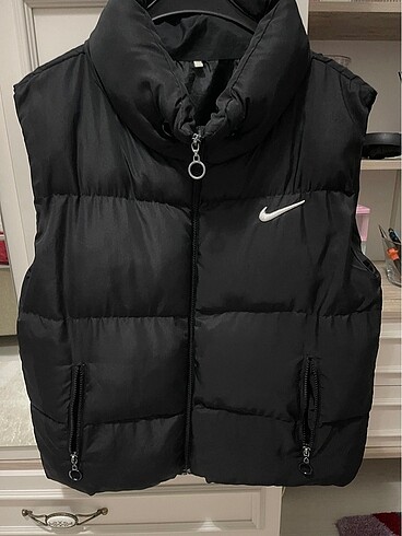 Nike yelek