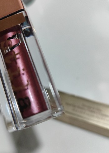 Stila Shimmer & Glow Sıvı Göz Farı 4.5 ml - Görsel 2