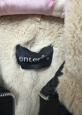 Kürklü Bej Detaylı Siyah Deri Ceket - Görsel 3