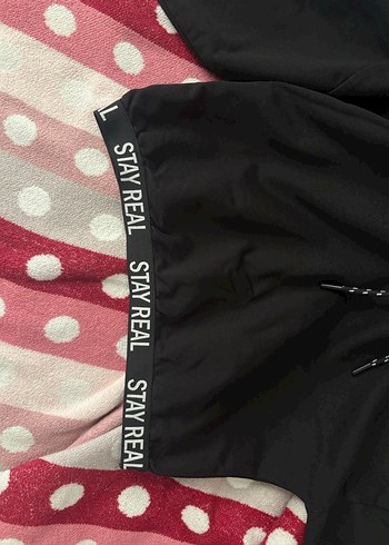 Lastik Detaylı Siyah Kapüşonlu Sweatshirt - Görsel 2