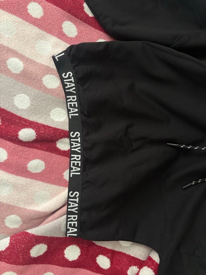 Lastik Detaylı Siyah Kapüşonlu Sweatshirt - Görsel 2