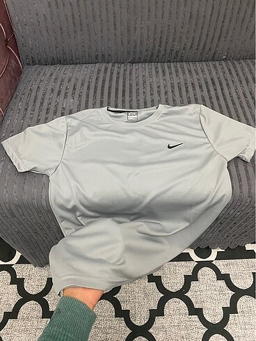 Nike erkek tşört