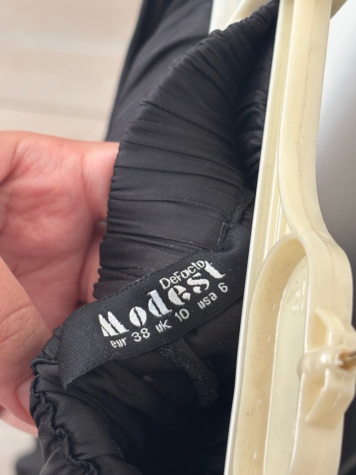 Siyah Pilili Uzun Keten Etek - Görsel 4