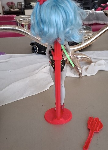 Monster High monster high ghoulia skull island