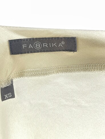 xs Beden çeşitli Renk Fabrika Bluz %70 İndirimli.