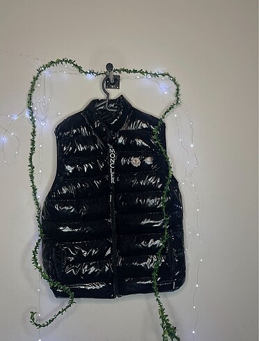 Moncler yelek orijinal