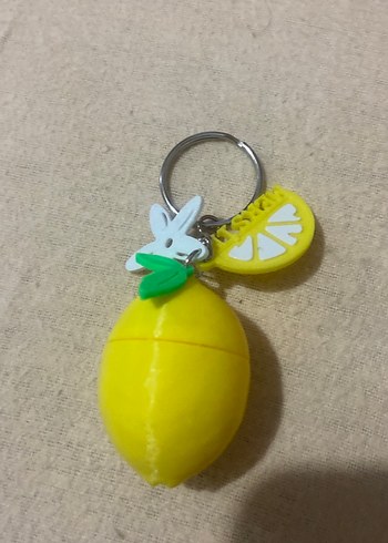 Sarı Zincir Detaylı Limon Anahtarlık - Görsel 3
