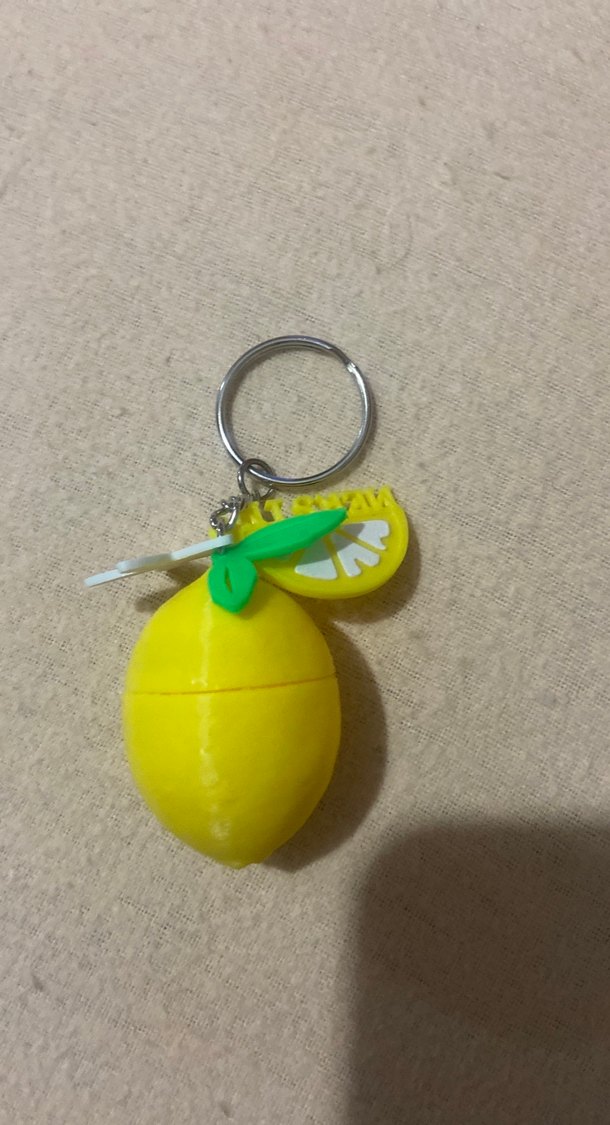 Sarı Zincir Detaylı Limon Anahtarlık - Görsel 2