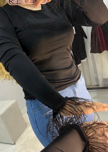 Kürk Detaylı Siyah Uzun Kollu Bluz